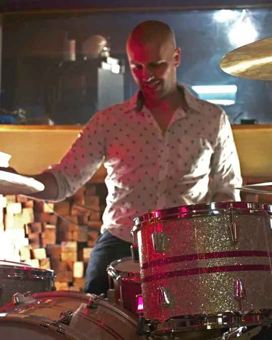 Crizzo Strybosch, The Drones, playing C&C drums